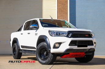 TOYOTA HILUX N80 4WD ZEPHYR MATTE BLACK